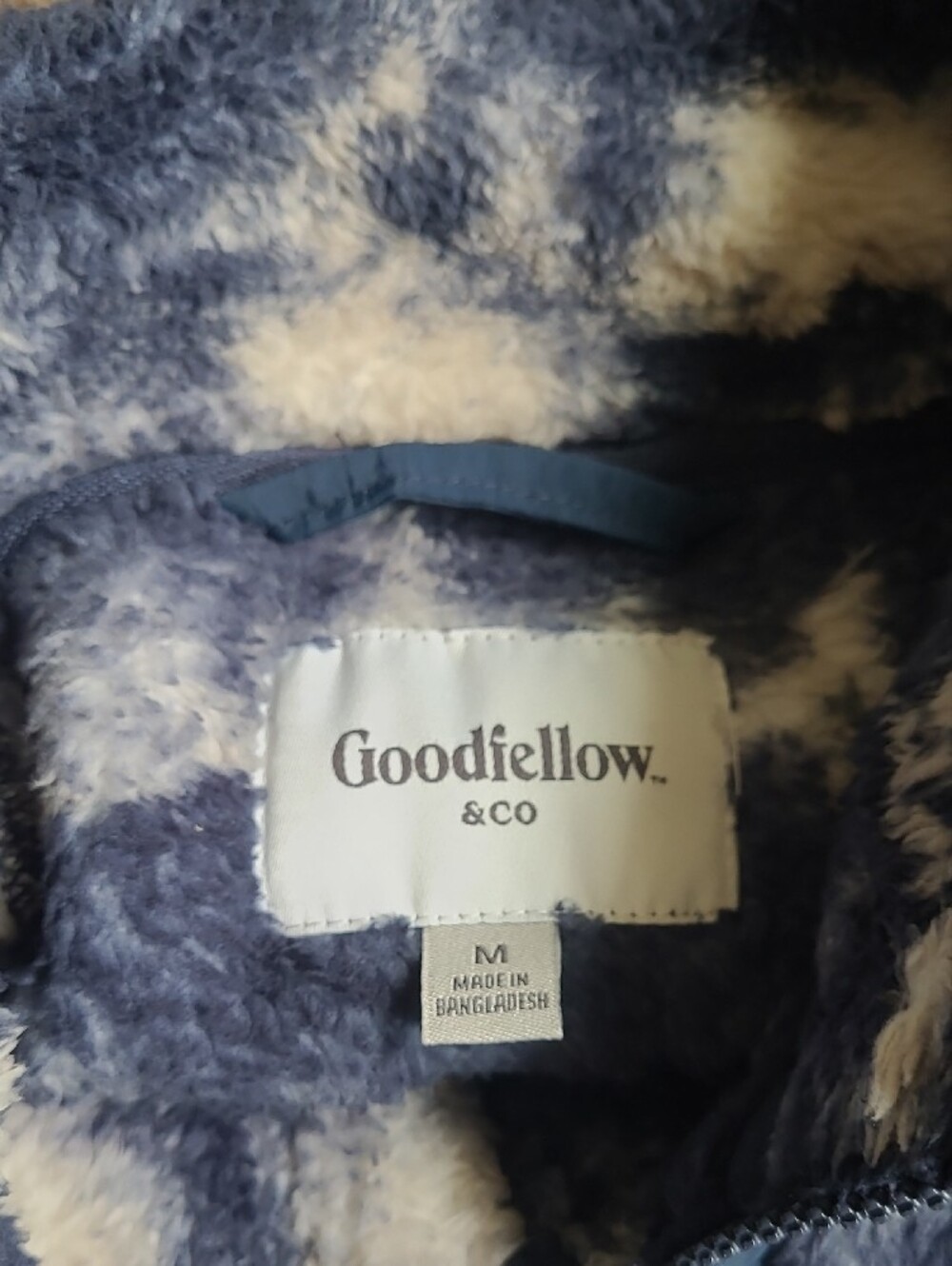 Goodfellow & Co Navy and White Cloud-Print Mens Puffer Fleece Jacket - Picture 2 of 2